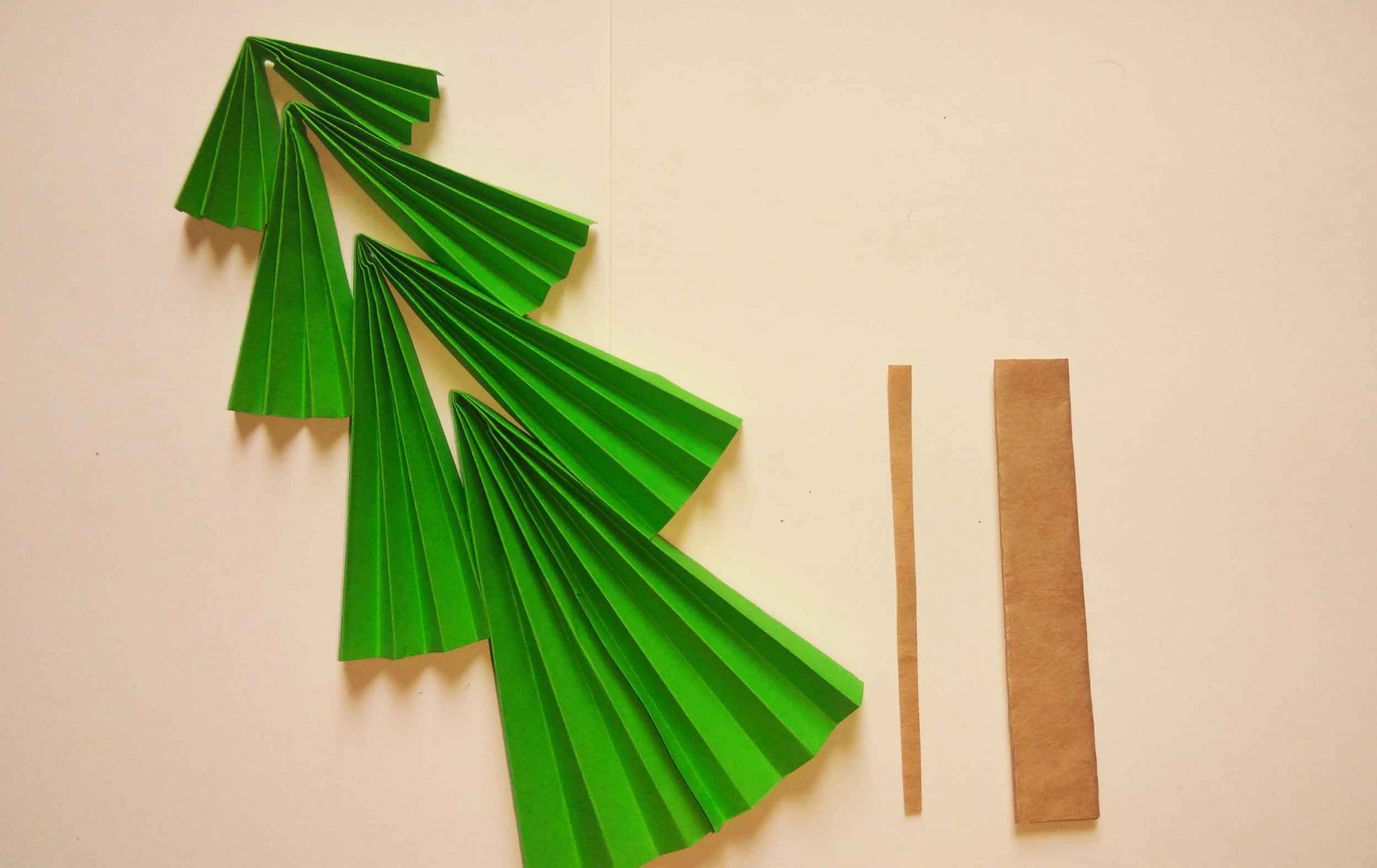 How to make Christmas tree with paper (easy) Paper craft world