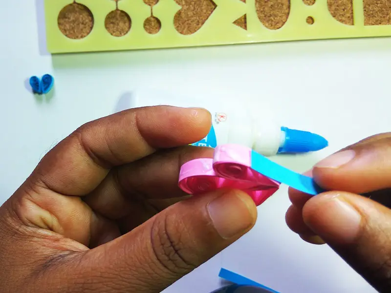 How to make paper quilling butterfly (step by step)