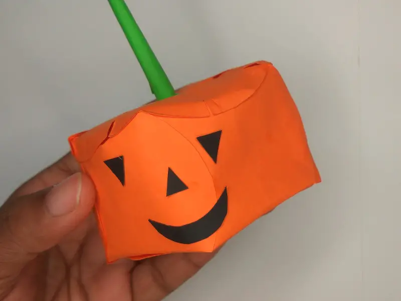 How to make Halloween pumpkin with paper