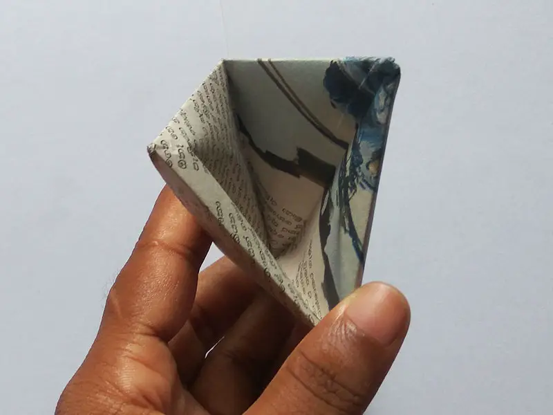 How to fold a newspaper boat (easy)